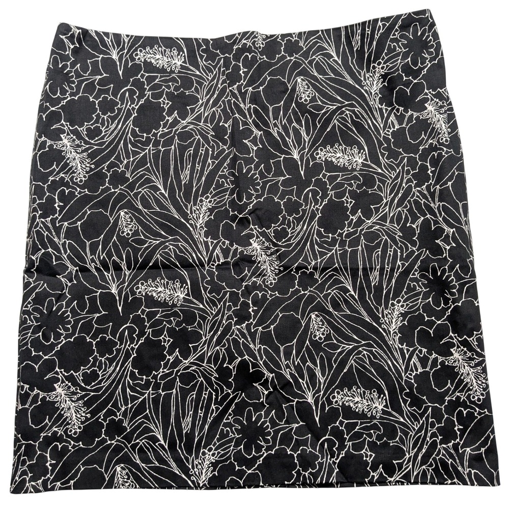 New York & Company Stretch Black White Floral Line Art Mini Skirt 18 NEW